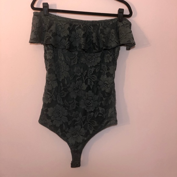 Green Lace Off The Shoulder Thong Bodysuit - Picture 2 of 4